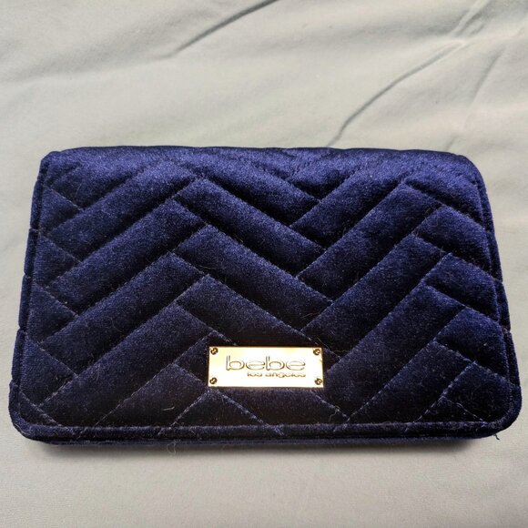 Bebe Quilted velvet clutch - Picture 1 of 4